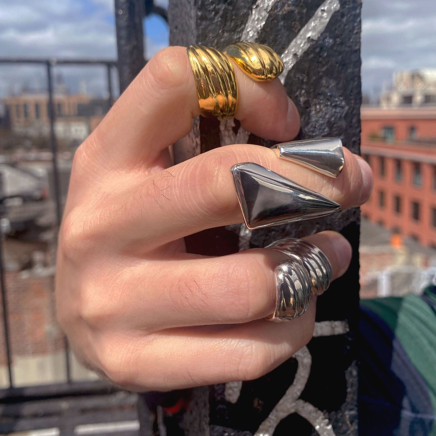 Port De Bras Ring [sterling silver]