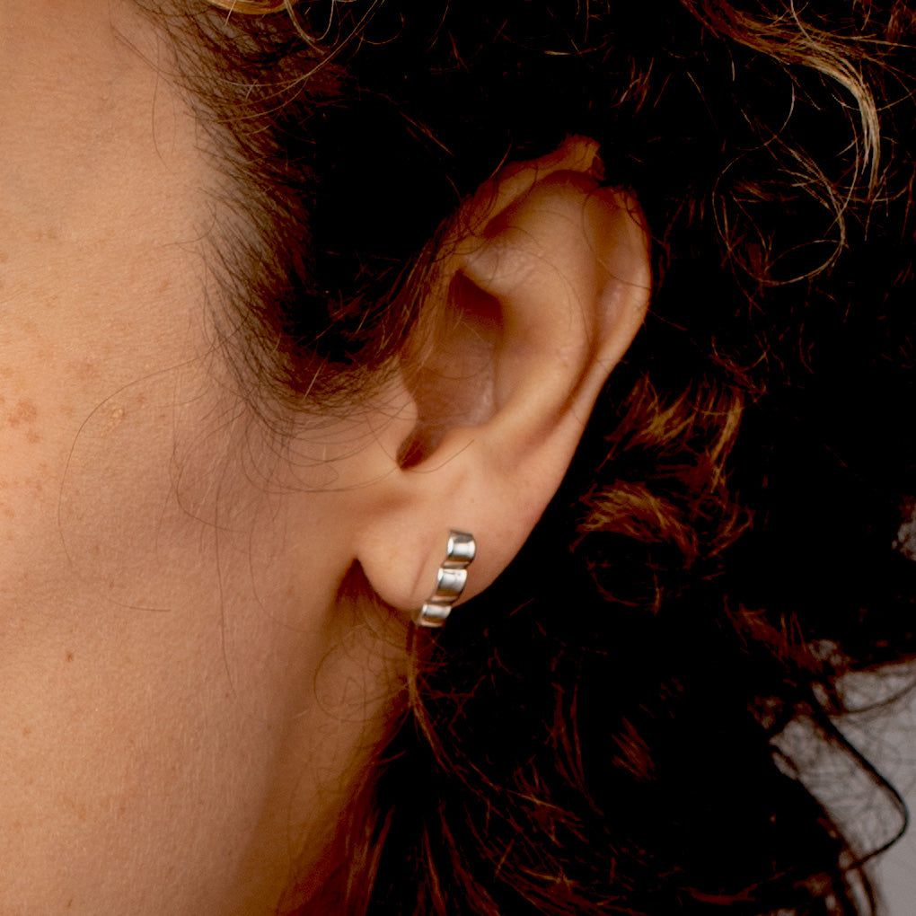 Scallop Post Earrings [sterling silver]